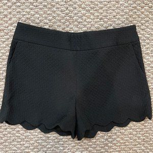 LOFT Texturized Riviera Short with Scalloped Hem (Size: 4)